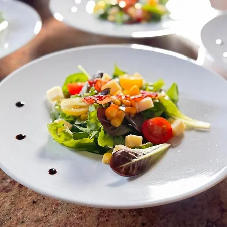 B&B Les Hotes Du Chataignier Penens