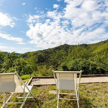 Bed & Breakfast Les Hotes Du Chataignier Penens