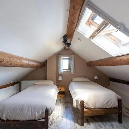 Les Hotes Du Chataignier B&B Penens