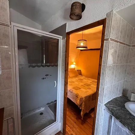 Les Hotes Du Chataignier Bed & Breakfast