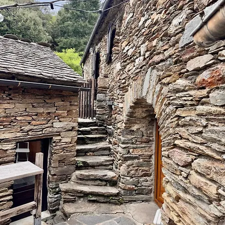 B&B Les Hotes Du Chataignier 3*