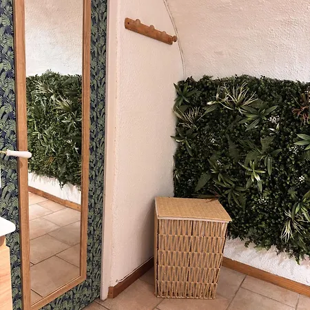 Les Hotes Du Chataignier B&B