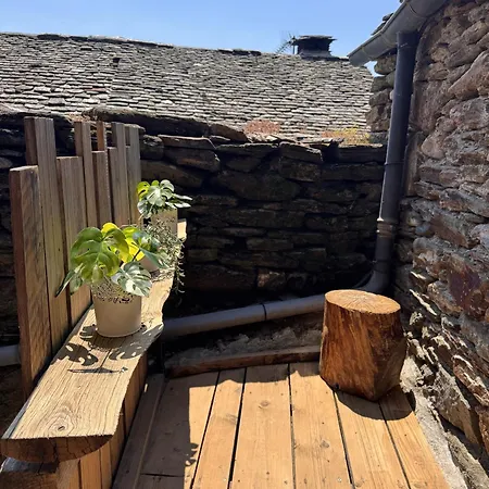 Les Hotes Du Chataignier 3* Penens