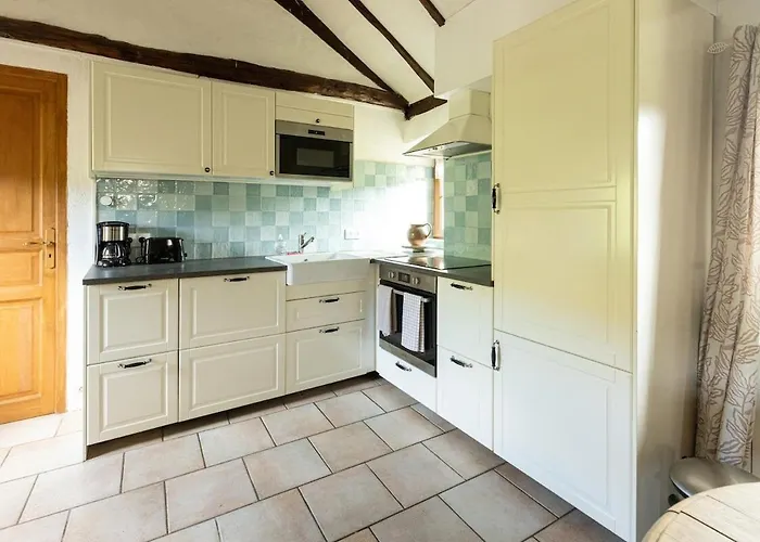 Les Hotes Du Chataignier Nocleg ze śniadaniem Penens