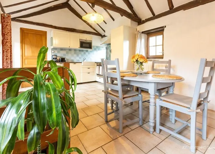 Nocleg ze śniadaniem Les Hotes Du Chataignier 3*