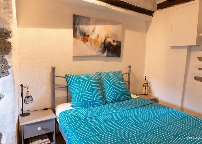 Les Hotes Du Chataignier Nocleg ze śniadaniem