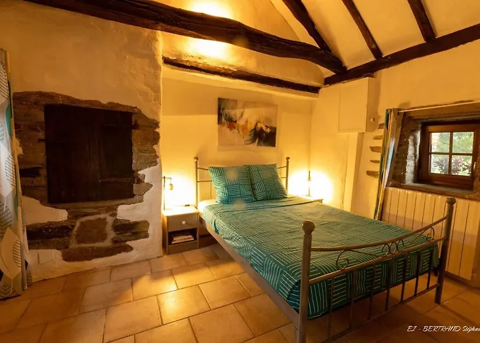 Nocleg ze śniadaniem Les Hotes Du Chataignier Penens