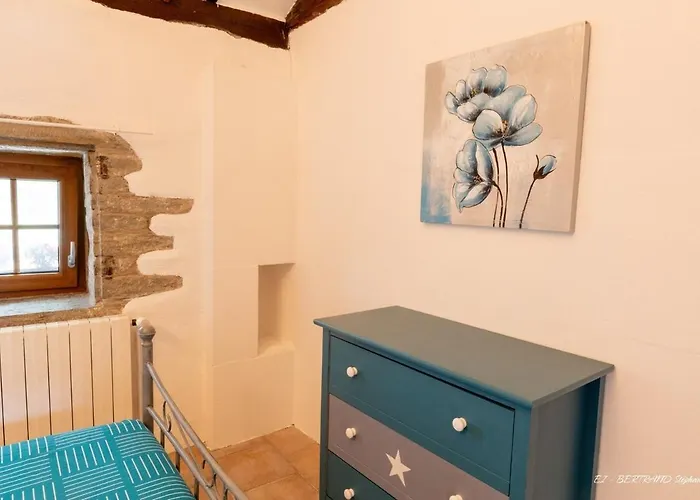 Les Hotes Du Chataignier Nocleg ze śniadaniem