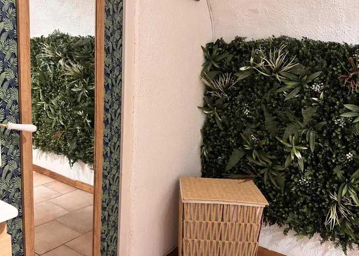 Les Hotes Du Chataignier Nocleg ze śniadaniem